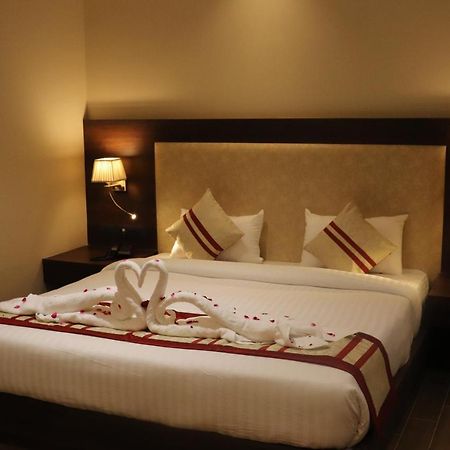 Hotel Grand Geeta Beawar Bagian luar foto