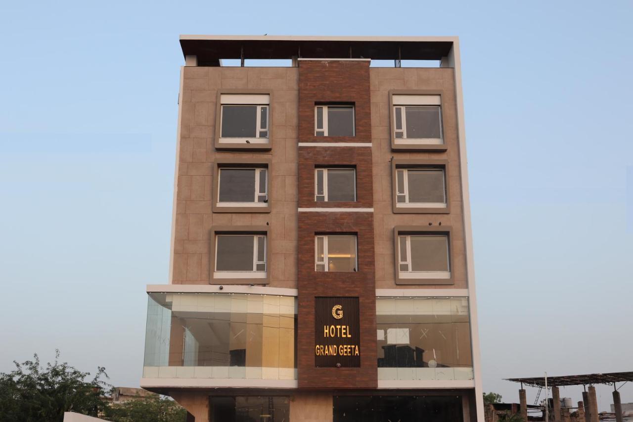 Hotel Grand Geeta Beawar Bagian luar foto