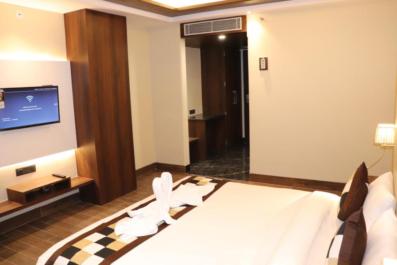 Hotel Grand Geeta Beawar Bagian luar foto