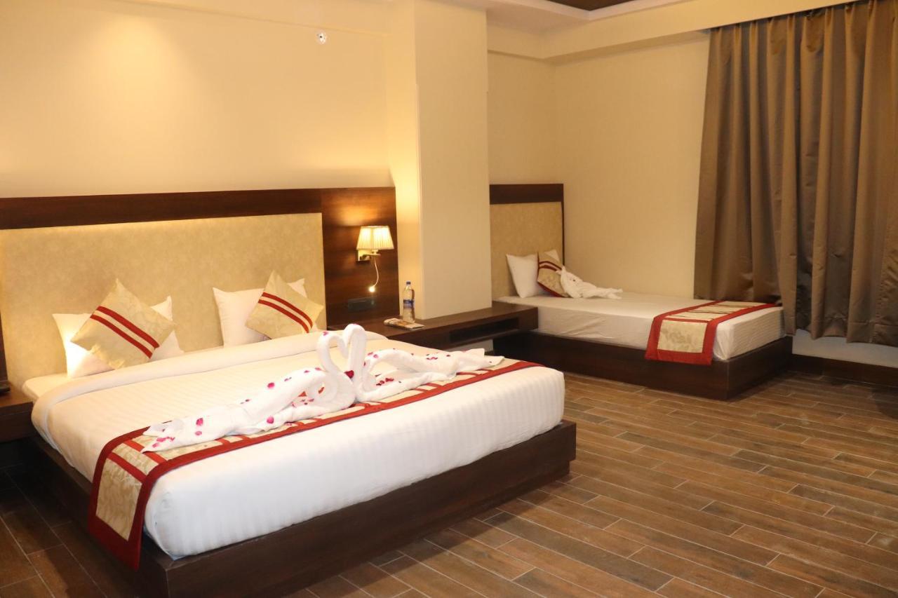 Hotel Grand Geeta Beawar Bagian luar foto