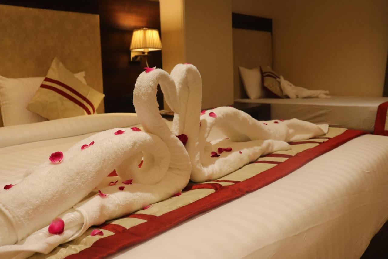 Hotel Grand Geeta Beawar Bagian luar foto